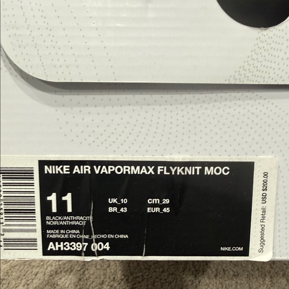 Nike Air VaporMax Flyknit Moc in Black and Anthracite